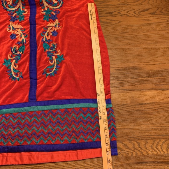 Red Velvet Multicolor Floral Embroidered Long Tunic Top Boho Kurta Sz S/XS - Picture 11 of 12